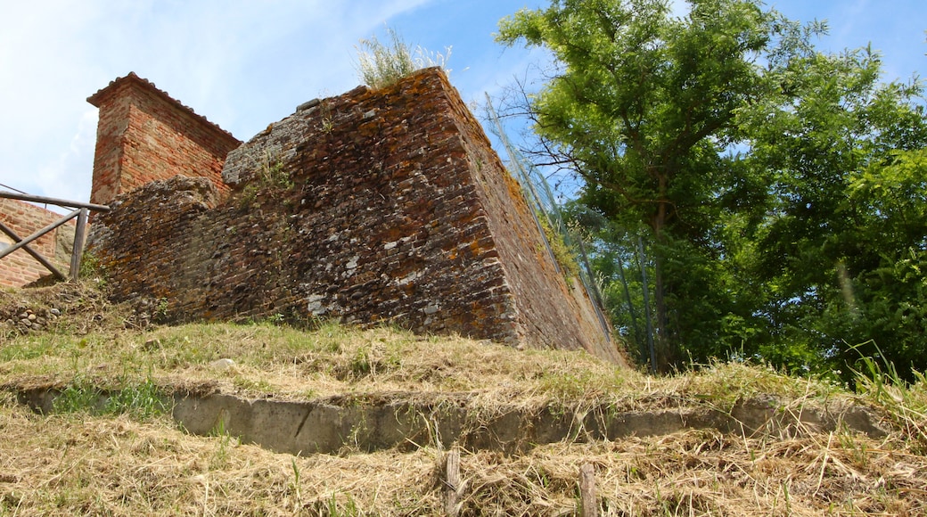 « Certaldo Alto », photo par LigaDue (CC BY-SA)/rognée de l’originale