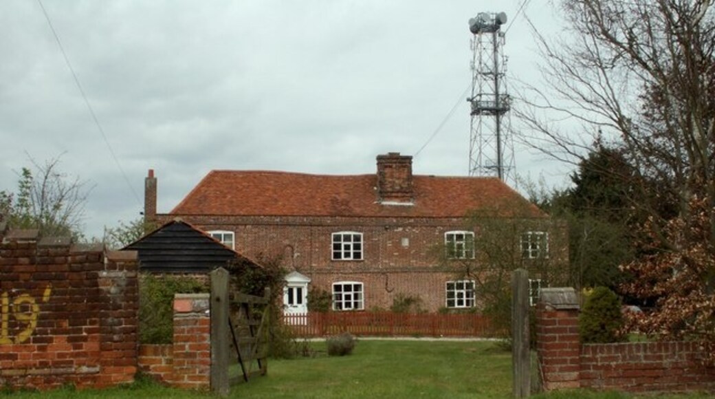 Kuva ”Silver End” käyttäjältä Robert Edwards (CC BY-SA) / rajattu alkuperäisestä kuvasta