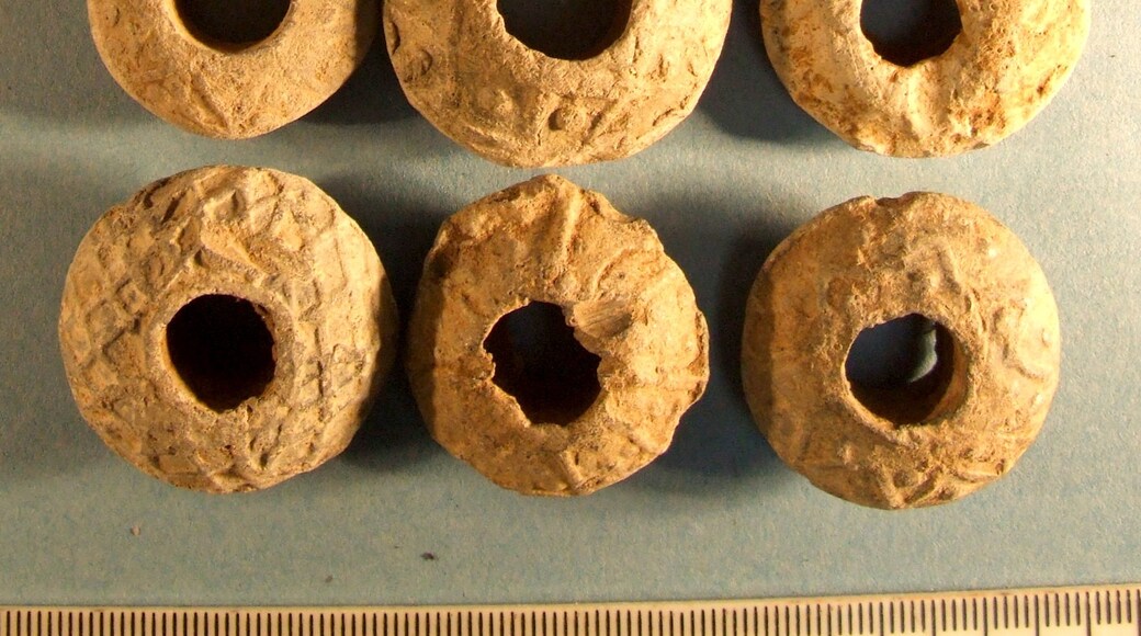 Kuva ”Willoughby ja Sloothby” käyttäjältä None, Adam Daubney, 2008-04-09 17:44:18 (CC BY-SA) / rajattu alkuperäisestä kuvasta