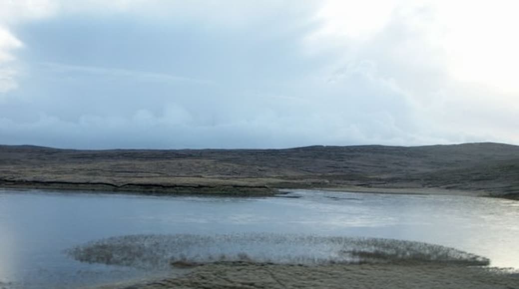 "Shetland"-foto av Robert Sandison (CC BY-SA) / Urklipp från original