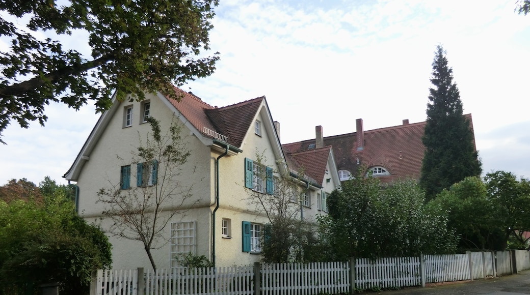Foto "Hellerau" di Ubahnverleih (CC BY-SA) / Ritaglio dell’originale