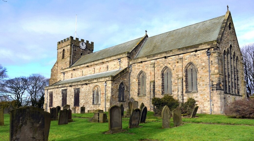 Photo "Easington Village" by Andrew Curtis (CC BY-SA) / Cropped from original