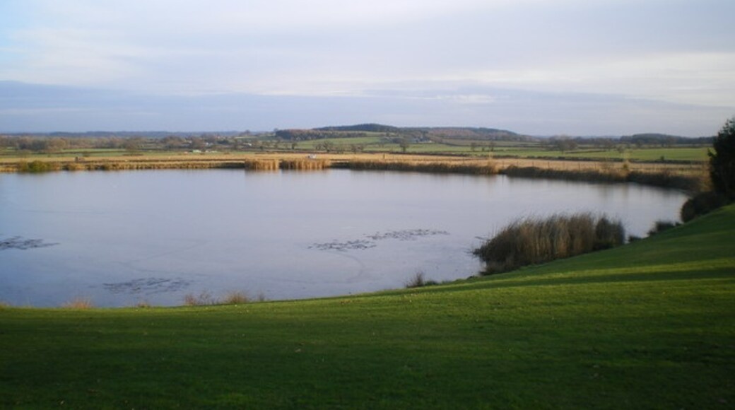 Photo "Sheriffhales" by Richard Law (CC BY-SA) / Cropped from original