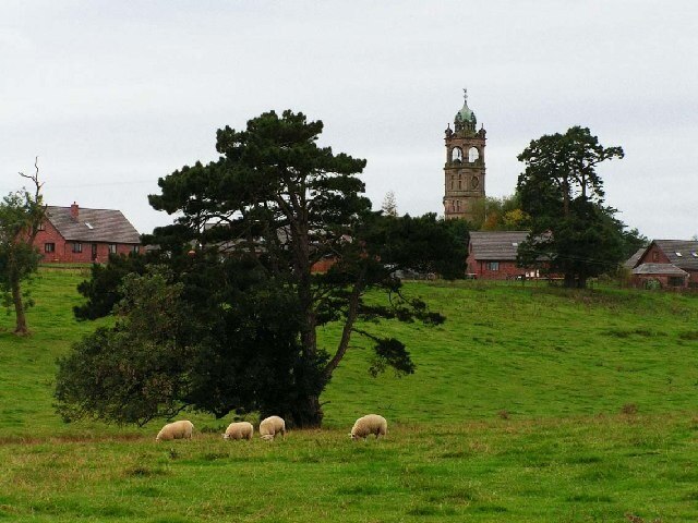 Photo "Woodside" by Nigel Monckton (CC BY-SA) / Cropped from original