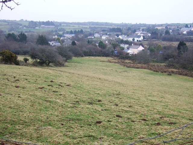 Common Moor The small village lies in the valley of a tributary of the River Fowey on the southeastern edge of Bodmin Moor, and straddles a gridline - the further buildings are in SX2469. Taken from near South Trekeive on the lane to Siblyback Lake.