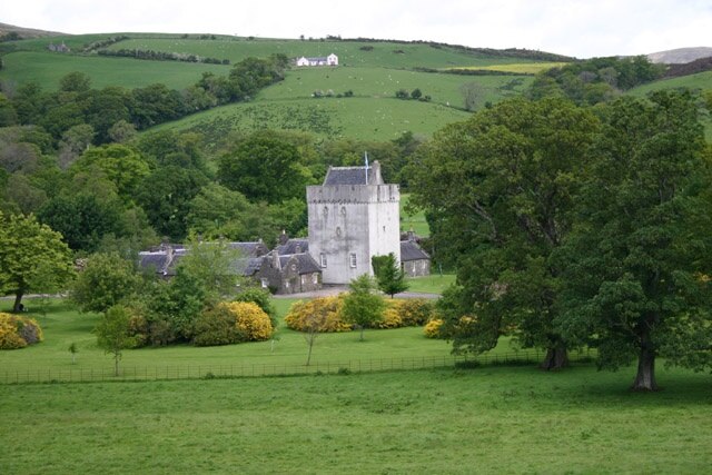 Kames Castle, Isle of Bute, Scotland. https://archive.org/stream/descriptionwest00monrgoog#page/n22/mode/2up