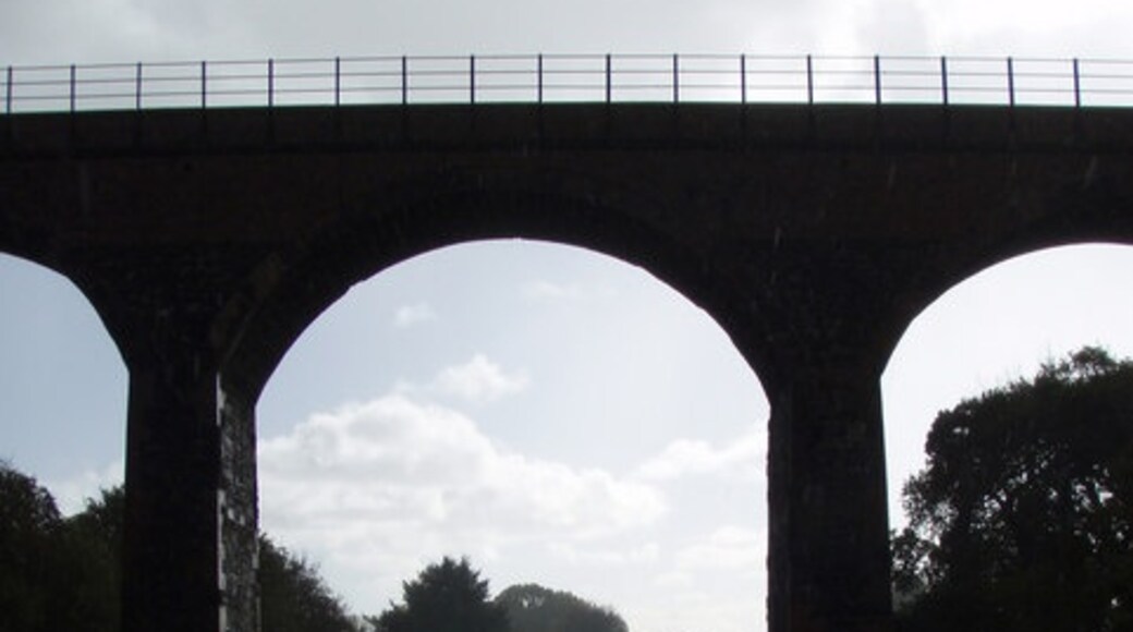 Photo "Glenluce" by David Baird (CC BY-SA) / Cropped from original