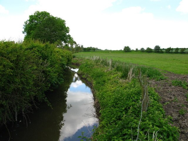Foto “Ainderby Quernhow” tomada por David Rogers (CC BY-SA); recorte de la original
