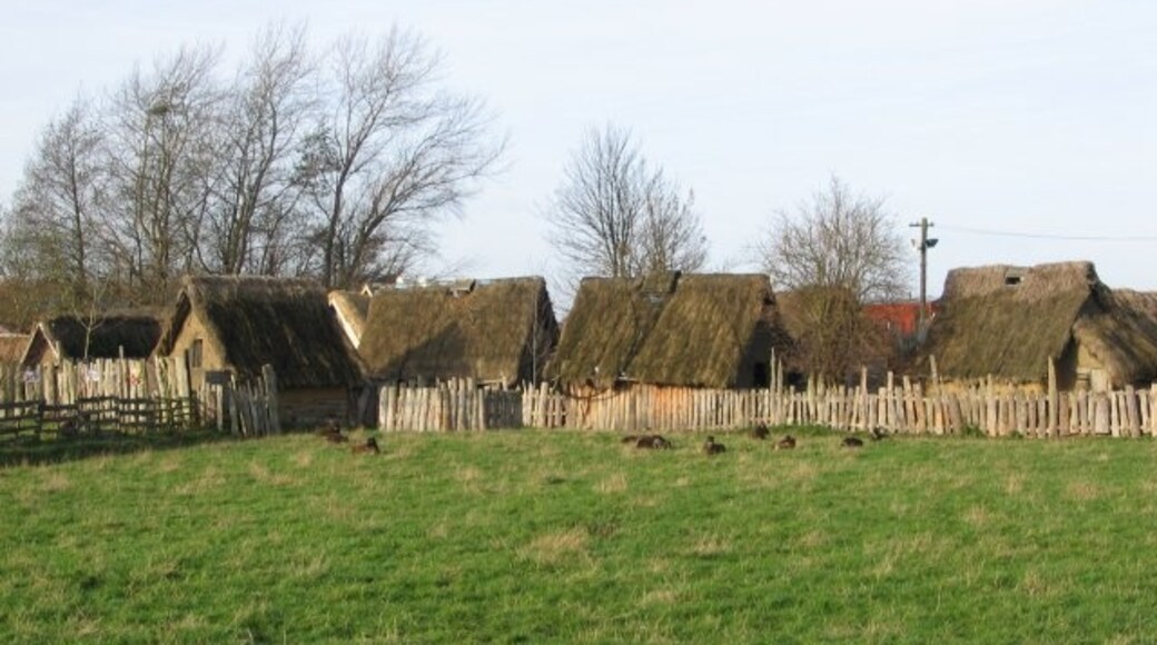 Photo "Murton" by Martin Norman (CC BY-SA) / Cropped from original