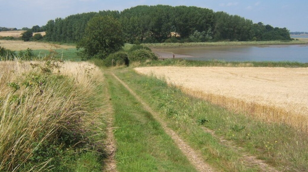 Foto „Kirton“ von Andrew Hill (CC BY-SA)/zugeschnittenes Original