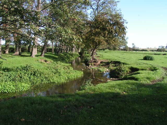 "Bolton-on-Swale"-foto av Dave Dunford (CC BY-SA) / Urklipp från original