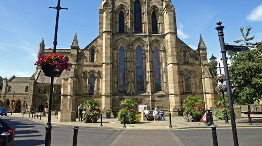 Photo "Hexham Abbey" by wfmillar (CC BY-SA) / Cropped from original