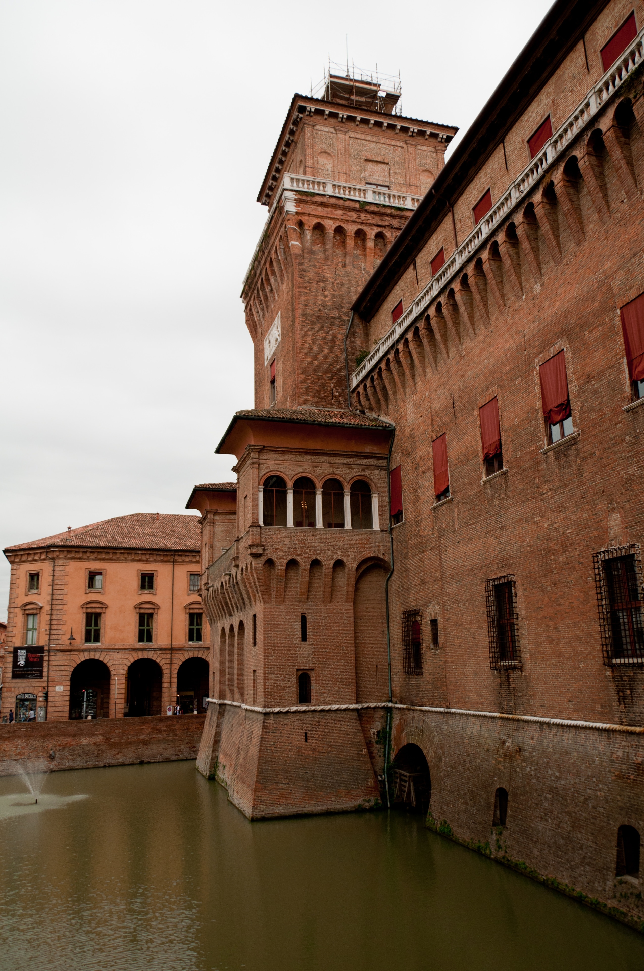 Castle Estense in Ferrara - Tours and Activities | Expedia