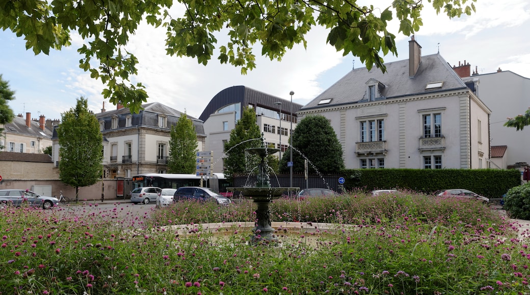 Kuva ”Faubourg Nord” käyttäjältä François de Dijon (CC BY-SA) / rajattu alkuperäisestä kuvasta