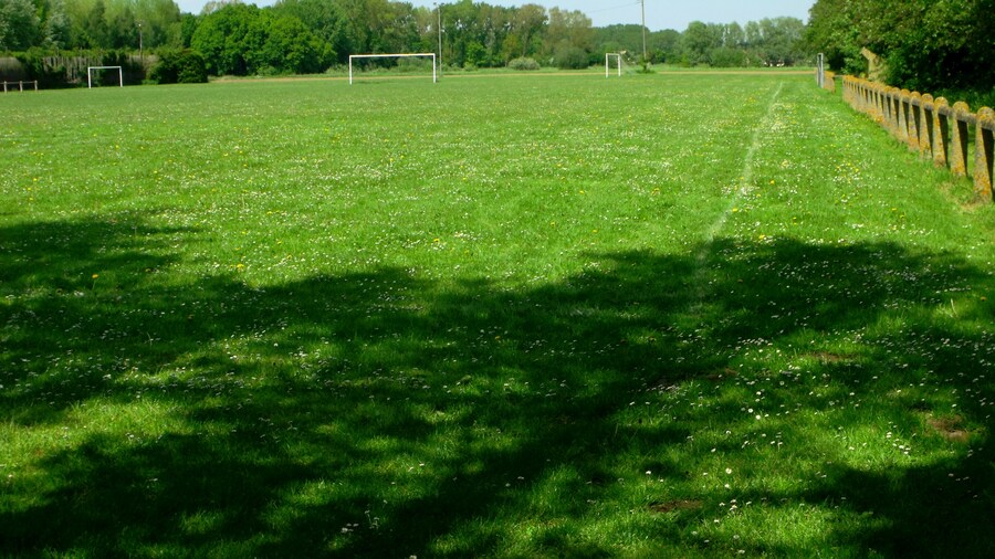 Photo "Not sure what league the team play in as there is no team affiliated to the French football federation." by grassrootsgroundswell (Creative Commons Attribution 2.0) / Cropped from original