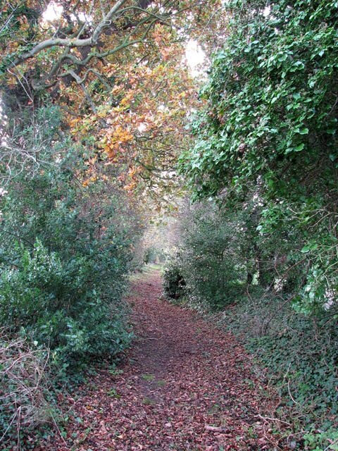 Foto „Scottow“ von Evelyn Simak (CC BY-SA)/zugeschnittenes Original