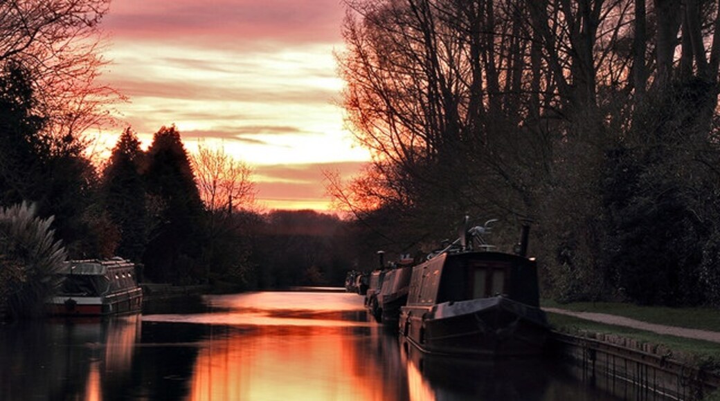 Photo "Rickmansworth" by amin (CC BY-SA) / Cropped from original