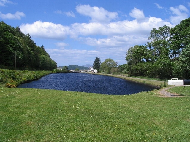 Towards lock no. 11, Crinan Canal The canal between locks 10 and 11, canal buildings at lock 11 and Crinan in the distance from the car park by lock no. 10.