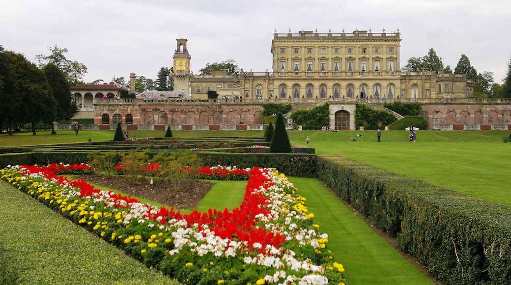 Foto "Cliveden House" oleh GavinJA (page does not exist) (CC BY-SA) / Dipotong dari foto asli