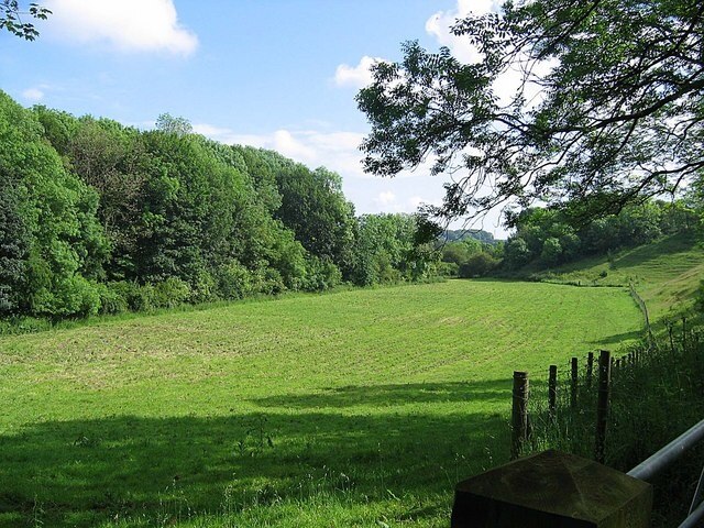 "Kelloe"-foto av Roger Smith (CC BY-SA) / Urklipp från original