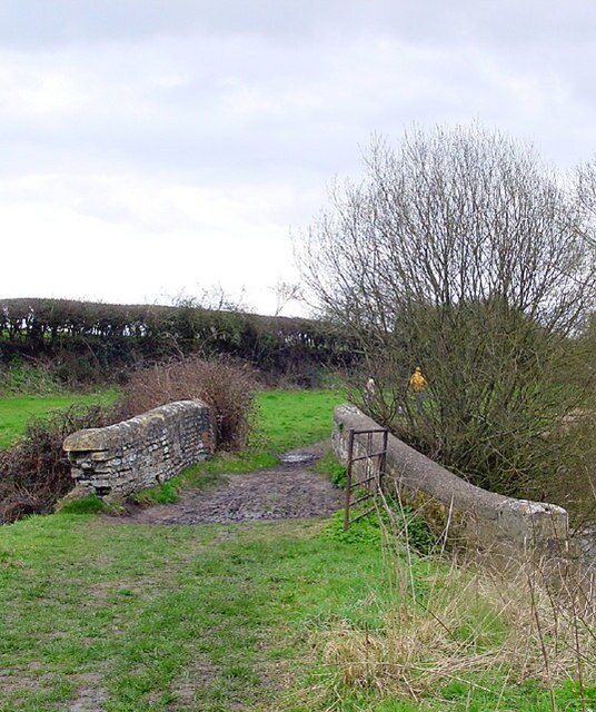 Kuva ”Hanham Abbots” käyttäjältä Linda Bailey (CC BY-SA) / rajattu alkuperäisestä kuvasta