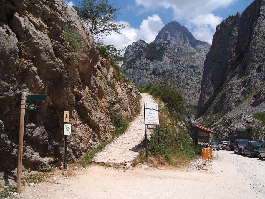 Starting Point of the Cares Route - 2013.07