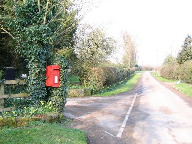 Foto “Overton” tomada por DAVID JOHN SHERLOCK (CC BY-SA); recorte de la original