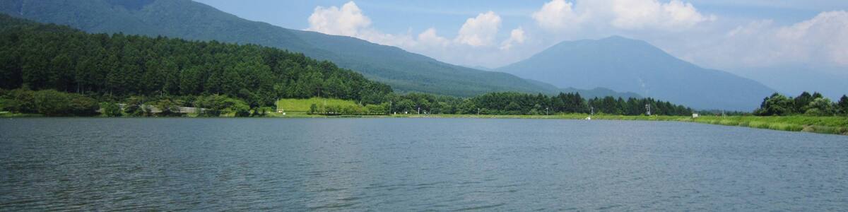 Photo "Lake Reisenji." by Qurren (Creative Commons Attribution-Share Alike 3.0) / Cropped from original