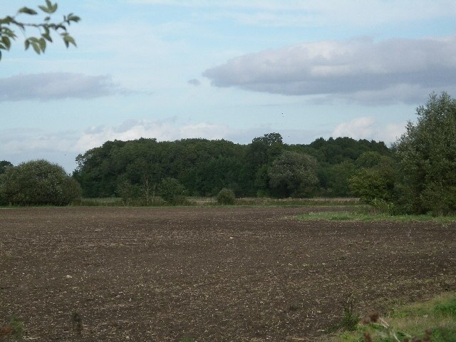 Ảnh "Kingston Bagpuize with Southmoor" của Alec Samler (CC BY-SA) / Cắt từ ảnh gốc