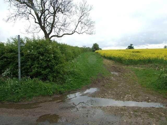 Foto „Newton und Haceby“ von Donnylad (CC BY-SA)/zugeschnittenes Original