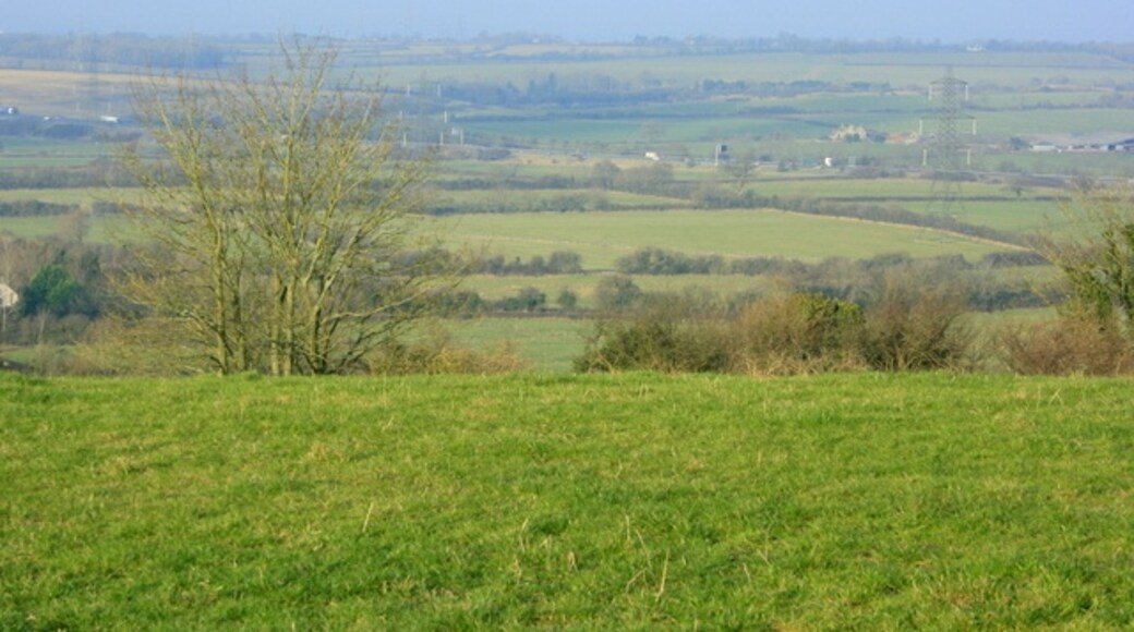 Photo "Hinton" by Maurice Pullin (CC BY-SA) / Cropped from original