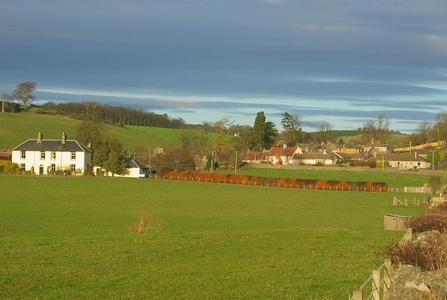 Luthrie. Village and farmland.