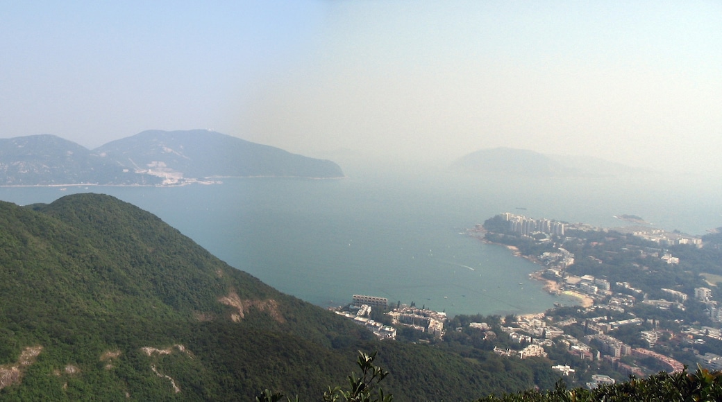 Photo "Tai Tam Country Park" by Minghong (CC BY-SA) / Cropped from original