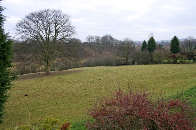 Countryside, Eaton, Leicestershire. Taken from the pub car park on Christmas Day 2005, this is the field at the back of the Castle Inn, the site of many summer barbecues and Guy Fawkes celebrations.