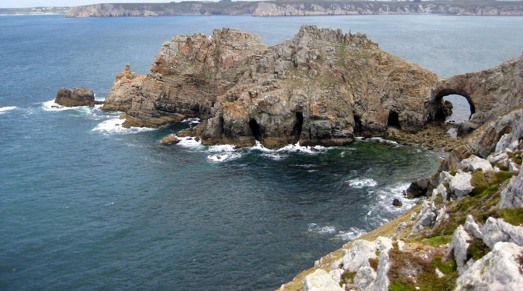 Photo "Pointe de Dinan" by Besenbinder (CC BY-SA) / Cropped from original