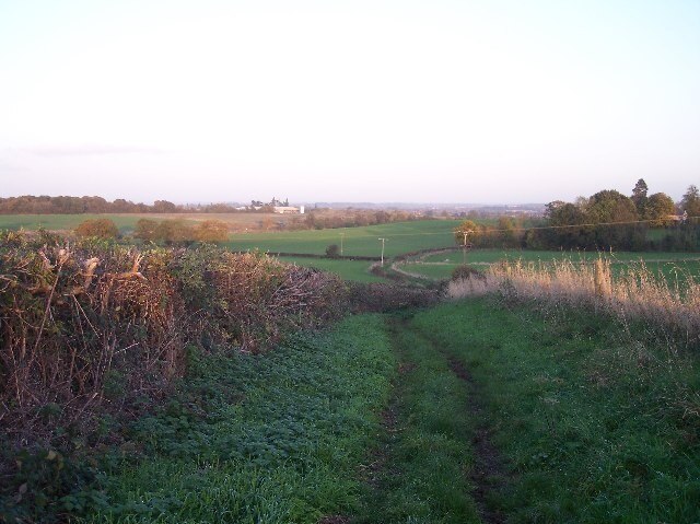 Foto “Broadheath” tomada por Bob Embleton (CC BY-SA); recorte de la original