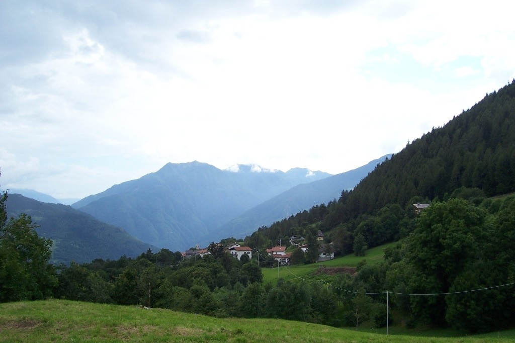 « Malonno», photo de Luca Giarelli (CC BY-SA) / rognée de l’originale