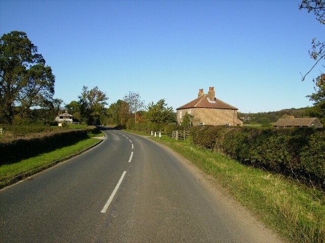 Photo "Brandsby-cum-Stearsby" by Phil Catterall (CC BY-SA) / Cropped from original