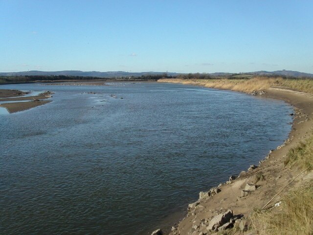 Kuva ”Longney and Epney” käyttäjältä Vincent Jones (CC BY-SA) / rajattu alkuperäisestä kuvasta