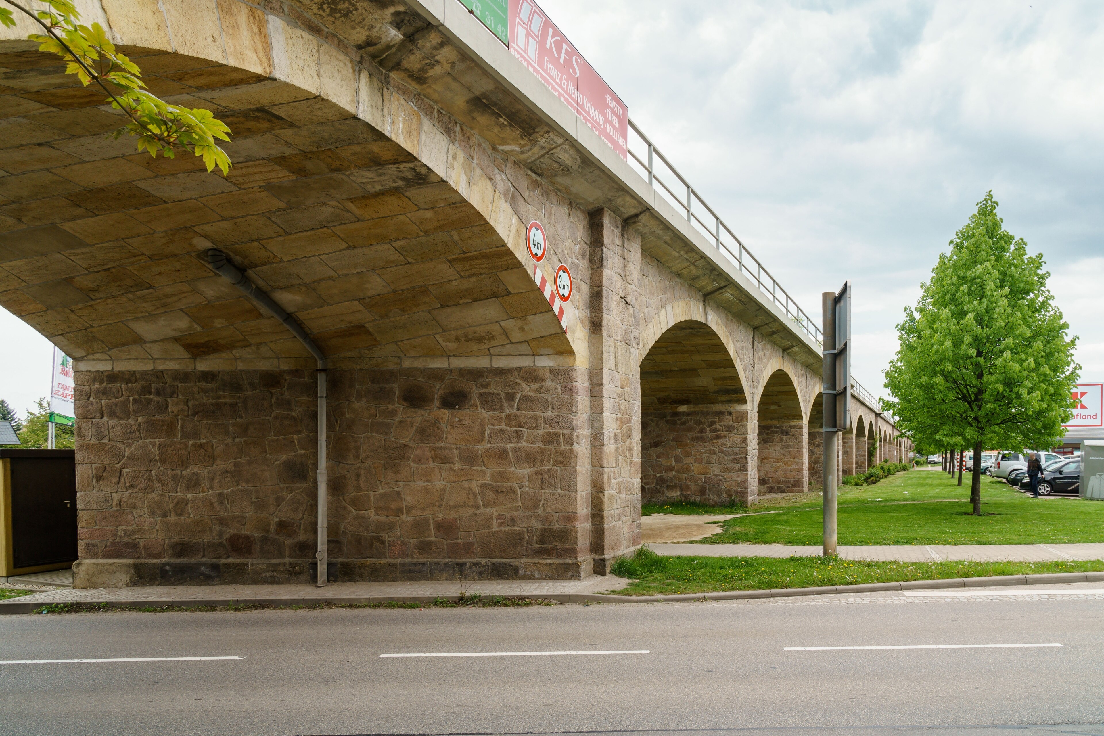 Foto "Burgstaedt" por Radler59 (CC BY-SA) / Recortada de la original