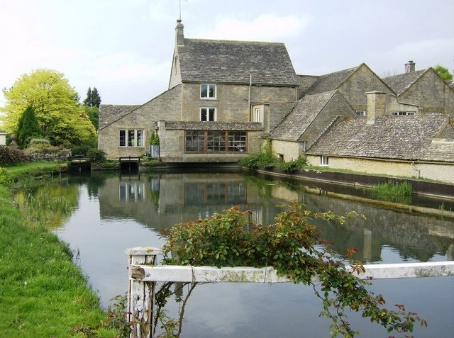 Hyde Mill The lake is formed by the damming of the River Dikler. It is crossed on a bridge that carries the Macmillan Way, the Gloucestershire Way and a popular local footpath to Lower Slaughter. Therefore this scene is probably photographed many times a day.