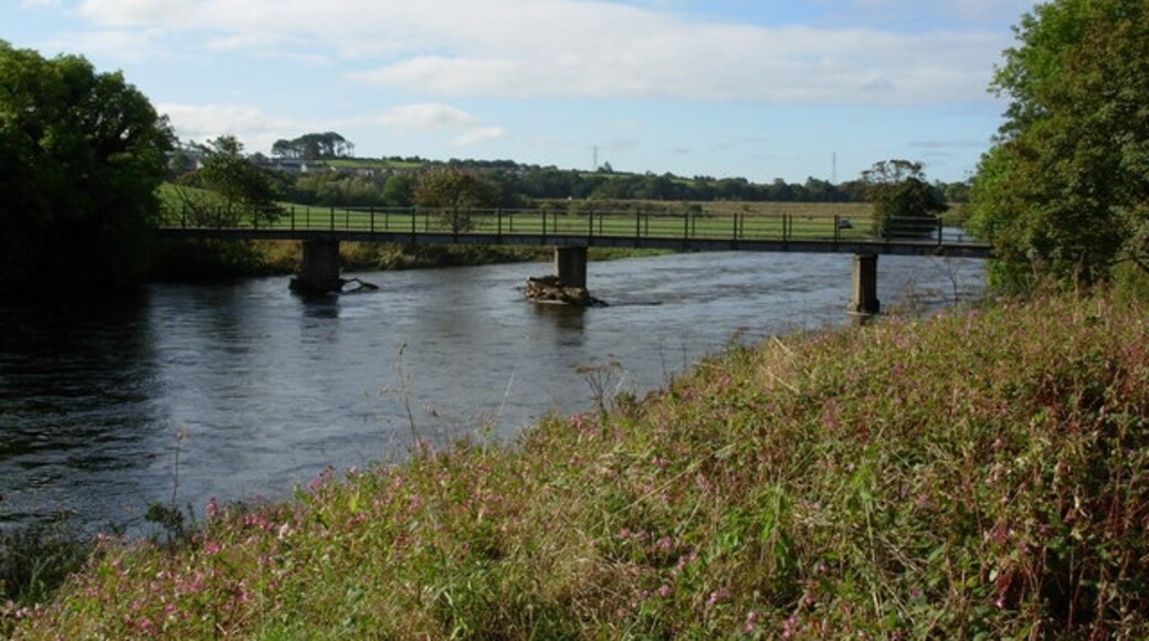 Foto "Camerton" de H Stamper (CC BY-SA) / Recortada do original