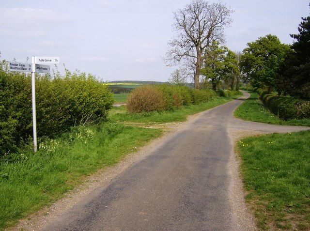 "Preston Capes"-foto av Graham Horn (CC BY-SA) / Urklipp från original