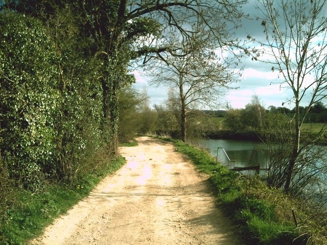 Path besides the Thames at Kelmscott