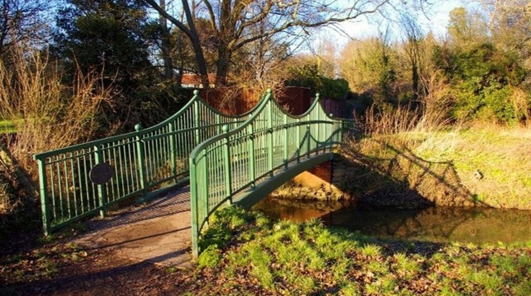 Kuva ”Little Abington” käyttäjältä James Yardley (CC BY-SA) / rajattu alkuperäisestä kuvasta