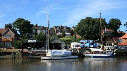 Photo "Reedham" by Katy Walters (CC BY-SA) / Cropped from original