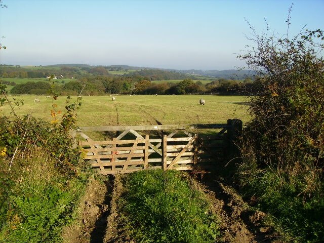 Ảnh "Dalby-cum-Skewsby" của Phil Catterall (CC BY-SA) / Cắt từ ảnh gốc