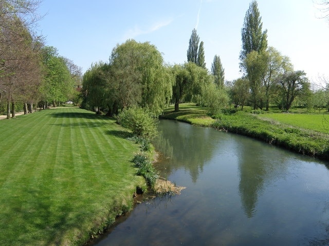 The view from Blunham bridge of the upstream River Ivel