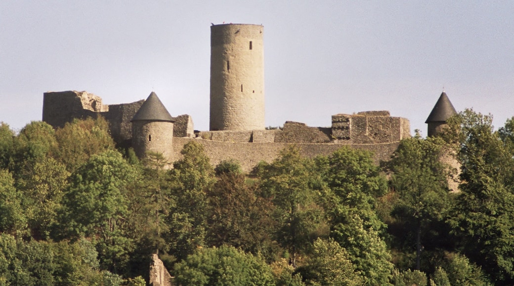 Photo "Nuerburg" by Sir Gawain (CC BY-SA) / Cropped from original
