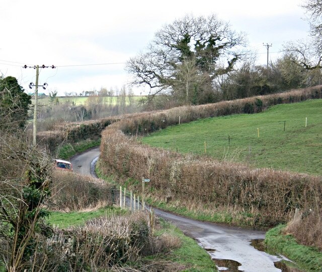 Photo "Shoscombe" by Maurice Pullin (CC BY-SA) / Cropped from original